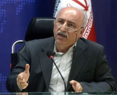 واکنش هیجانی به تنشهای سیاسی عامل افزایش قیمت دلار و سکه واکنش هیجانی به تنشهای سیاسی عامل افزایش قیمت دلار و سکه