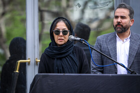 حضور نازنین ظلی در مراسم تشییع «فرامرز ظلی» پیشکسوت فوتبال ورزشگاه شهید شیرودی - تهران