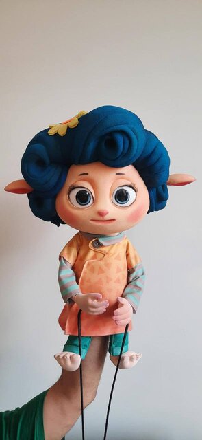 ایفای نقش عروسک «ببعی قهرمان» در یک برنامه