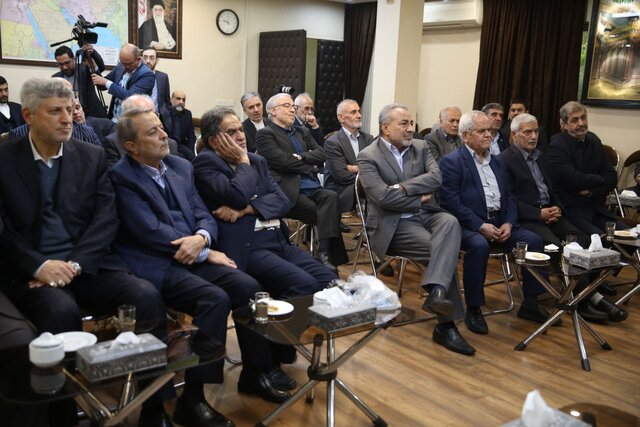 دیدار پیشکسوتان وزارت خارجه ایران با ولایتی