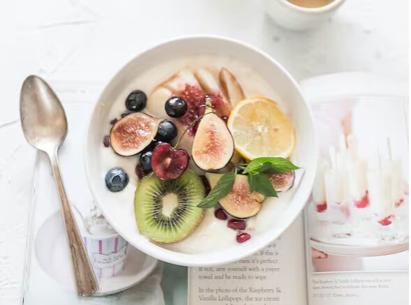 ۶ کاری که باید برای داشتن روتین موفق صبحگاهی انجام دهید