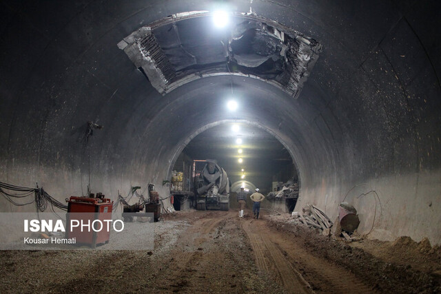 عکس از آرشیو آغاز کار پیمانکار در متروی اهواز/ تامین ۱۱۵۰ میلیارد تومان وجه نقد برای پروژه