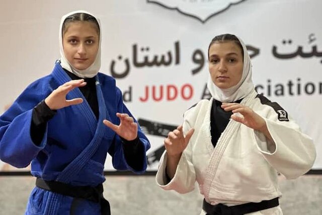 از یزد تا سکوی افتخار؛ خواهرانی که دیده نشدند از یزد تا سکوی افتخار؛ خواهرانی که دیده نشدند