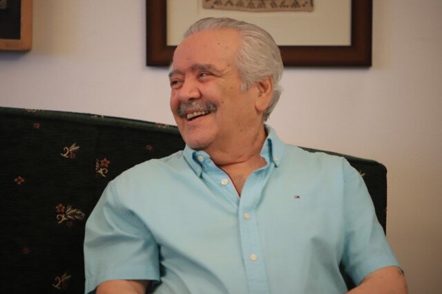 وزیر ارشاد به منزل قباد شیوا رفت