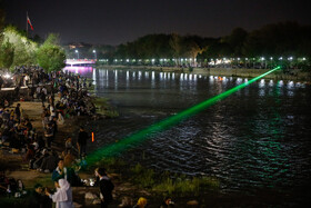 زایندهرود در آغوش شب