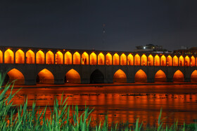 پل تاریخی سیوسه پل