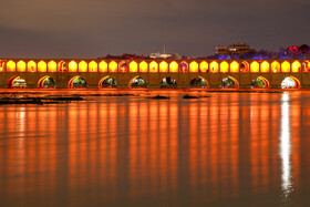 زایندهرود در آغوش شب