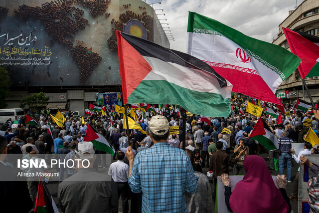 عکس تزئینی است راهپیمایی جمعههای خشم و انزجار در زنجان برگزار شد