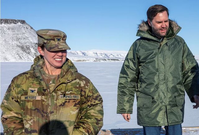 سرهنگ مایرز و دی جی ونس اخراج فرمانده پایگاه آمریکا در گرینلند پس از سفر ونس