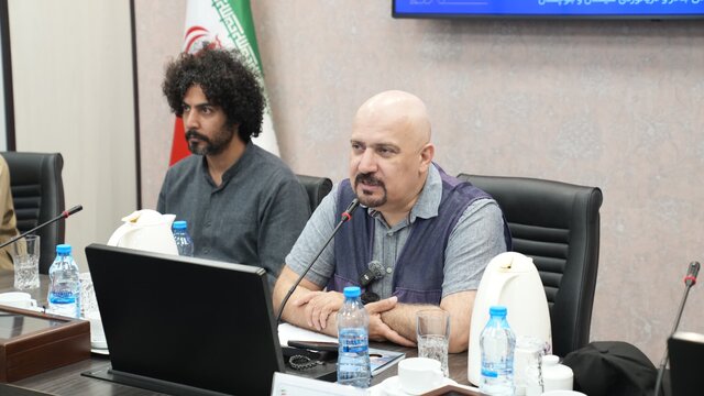 مهرداد اسکویی در پی جمعآوری عکسهای چابهار مهرداد اسکویی در پی جمعآوری عکسهای چابهار