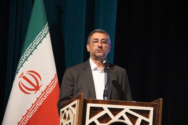 هفته هنر انقلاب اسلامی فرصتی مغتنم برای تقدیر از هنرمندان انقلابی هفته هنر انقلاب اسلامی فرصتی مغتنم برای تقدیر از هنرمندان انقلابی