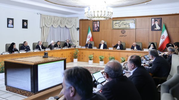 تقدیر هیئت دولت از مجوز راهبردی رهبری تقدیر هیئت دولت از مجوز راهبردی رهبری