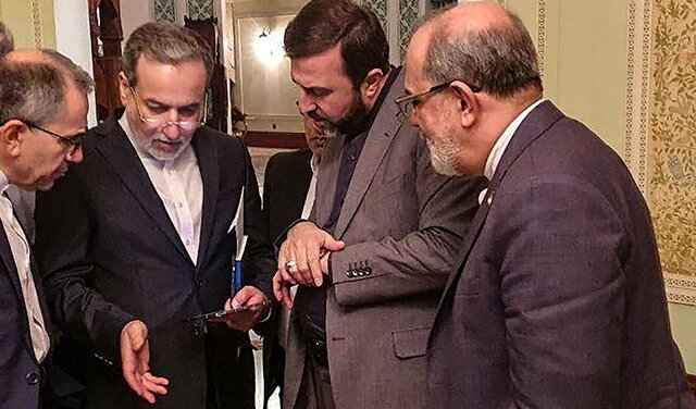 استقبال محافل سیاسی عراق از مذاکرات عمان استقبال محافل سیاسی عراق از مذاکرات عمان