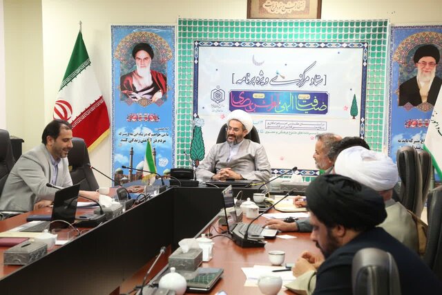 برگزاری ۳ هزار و ۲۹۸ ساعت جلسه تفسیر قرآن در بقاع متبرکه برگزاری ۳ هزار و ۲۹۸ ساعت جلسه تفسیر قرآن در بقاع متبرکه