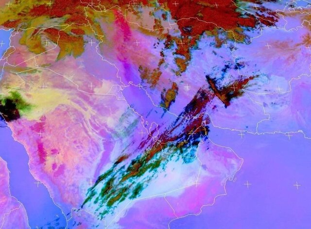 یک تصویر از ورود گسترده گرد و خاک به نیمه غربی کشور