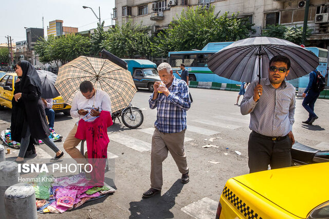 عکاس: همت خواهی اختلاف دمای ۳۰ درجهای در تهران