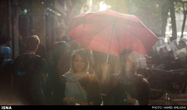 عکاس: حمید املشی همراهی تهران با باران و وزش باد تا پایان هفته