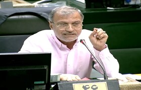 مرادی: هرچه سریع‌تر تکلیف وزارت اقتصاد روشن و وزیر پیشنهادی مجلس معرفی شود