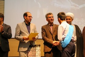 اقامه نماز جماعت در بیش از ۸۰ درصد مدارس استان سمنان