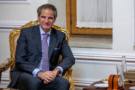 رافائل گروسی، مدیر کل آژانس بینالمللی انرژی اتمی در دیدار با سید عباس عراقچی، وزیر امور خارجه