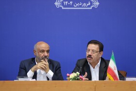ظفر محمدی ،معاون امور عمرانی استاندار آذربایجان شرقی و احمد میدری، وزیر تعاون، کار و رفاه اجتماعی در نشست صمیمی با صاحبان صنایع، کارآفرینان، مدیران استانی و شهرستانی با عنوان وفاق برای سرمایه گذاری و ایران ماهر