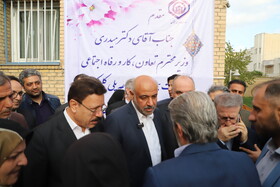 احمد میدری وزیر تعاون، کار و رفاه اجتماعی در درمانگاه تامین اجتماعی مراغه
