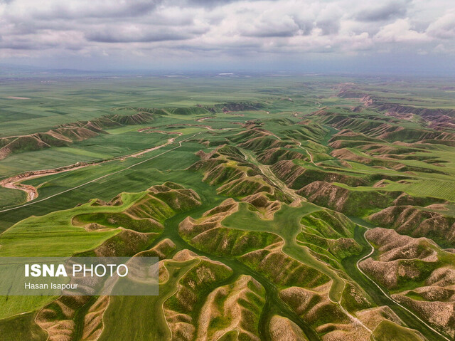 اردیبهشت، زمان طلایی سفر به خالد نبی؛ بهشت مخملی گلستان