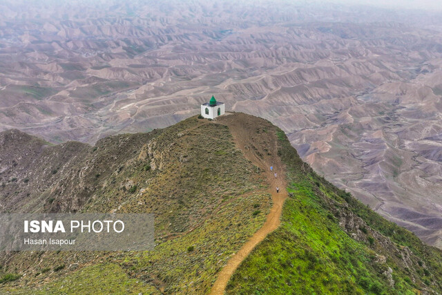 اردیبهشت، زمان طلایی سفر به خالد نبی؛ بهشت مخملی گلستان