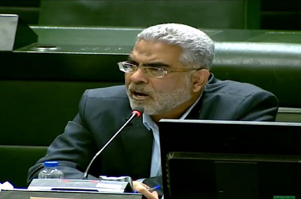 صمصامی: نمایندگان باید مراقبت کنیم که بودجه سال بعد تورمی نشود