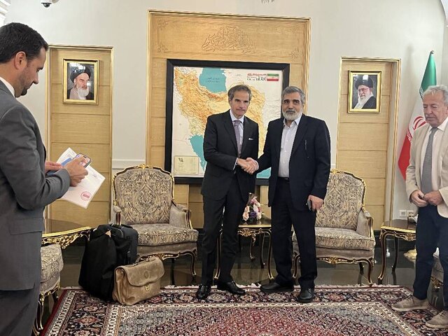 استقبال کمالوندی از گروسی در تهران استقبال کمالوندی از گروسی در تهران