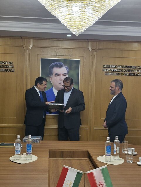 بررسی همکاریهای صنعتی، تجاری و فناوریهای نوین ایران و تاجیکستان