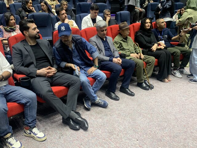 گلایه علی نصیریان: داریم به دوران فیلم فارسی برمیگردیم