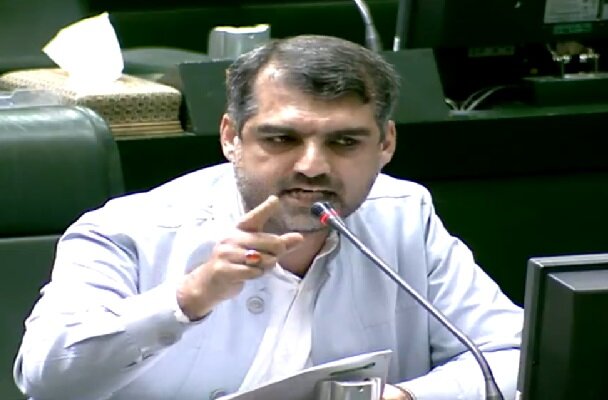 منان رئیسی: سالمم اما راننده مجلس زخمی شده است - ایسنا