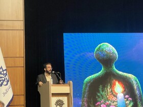 جریان‌سازی به نفع انقلاب عامل انتخاب هنرمند شاخص است