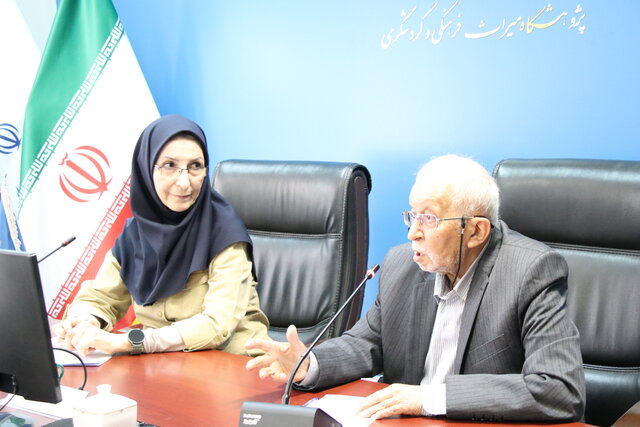 میراث فرهنگی درگیر سیاسیبازی شده است