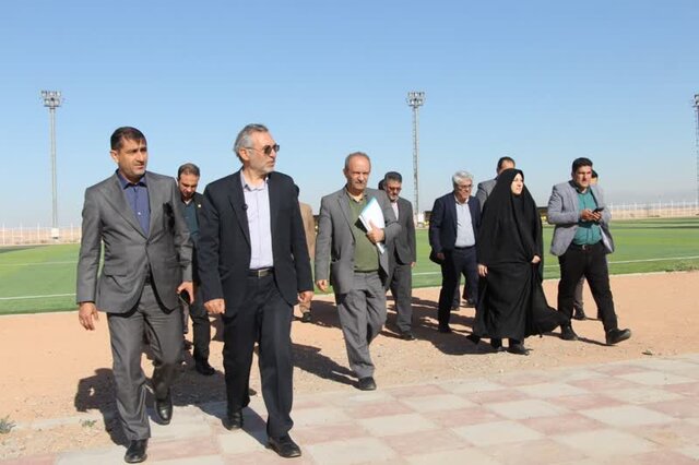 توسعه زیرساختهای آب و انرژی خورشیدی در اولویت پیشواست