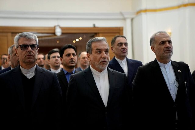 بازدید عراقچی از پروژههای بازسازی و احداث بخشهایی از ساختمان سفارت ایران در مسکو