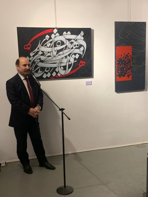 در معرفی هنر نستعلیق ضعیف عمل کردهایم