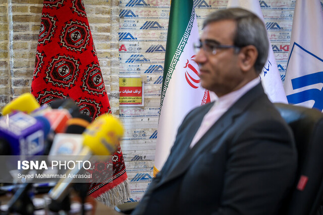 عکس از آرشیو دیپلماسی اقتصادی و حمایتهای مالی کلید توسعه صنایع دستی است