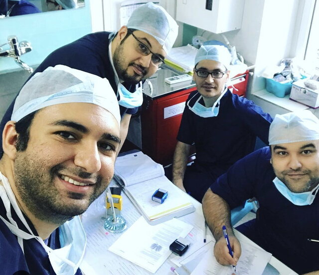 پزشکی که به سرش زد و هنرمند شد!