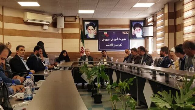 لزوم بازنگری در شیوههای آموزشی برای ارتباط بهتر معلمان با نسل جدید