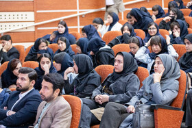 آیین اختتامیه هفته هنر انقلاب اسلامی و مراسم معرفی چهره سال هنر انقلاب در استان مرکزی