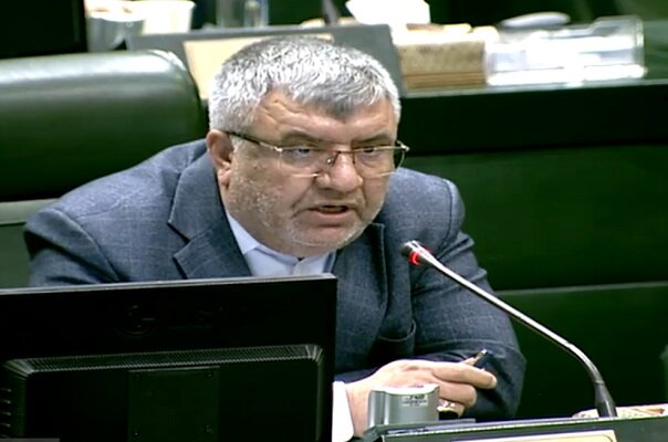 نماینده ایرانشهر: دشمن منتظر است از مطالبات مردمی بحران بسازد