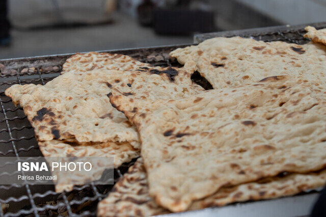 قیمت جدید نانواییهای آزاد پز به زودی اعلام میشود قیمت جدید نانواییهای آزاد پز به زودی اعلام میشود