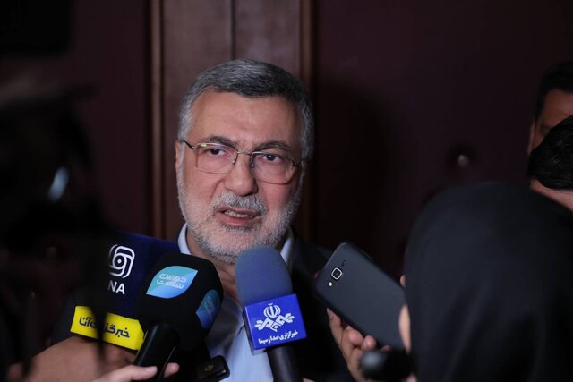 عکس آرشیوی است. توزیع ۱.۵ میلیون دوز واکسن آنفلوآنزا / برنامهریزی رفع مشکلات مقطعی شیرخشکهای رژیمی