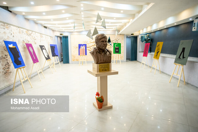 عکس تزئینی است حمایت و پشتیبانی از سرمایههای فرهنگی و هنری ضروری است