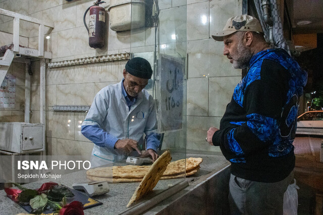 تأکید فرماندار اردستان بر لزوم نظارت مستمر و تقویت بازرسی نانواییها  تأکید فرماندار اردستان بر لزوم نظارت مستمر و تقویت بازرسی نانواییها