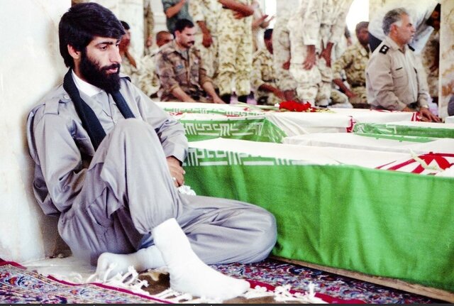 تصویر تزیینی است راز تابوت یک شهید در جبهه