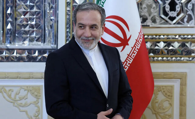 عراقچی: گفتوگوها با آمریکا در مسیر درست پیش میرود عراقچی: گفتوگوها با آمریکا در مسیر درست پیش میرود