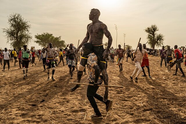 کُشتی سنتی در سودان؛ نوباها میجنگند، نه با اسلحه